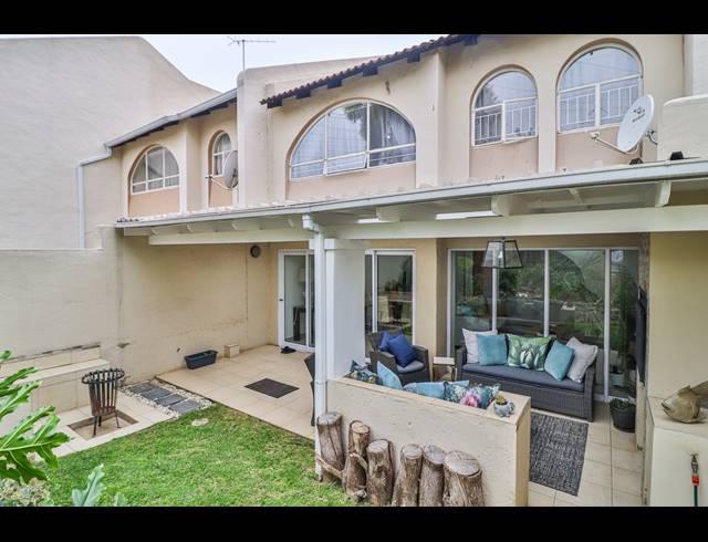 3 BEDROOM DUPLEX FOR SALE IN REMBRANDT PARK